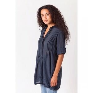 CP Shades Regina Tunic Faded Navy Lightweight Pintuck 3/4 Sleeve Split Neck M